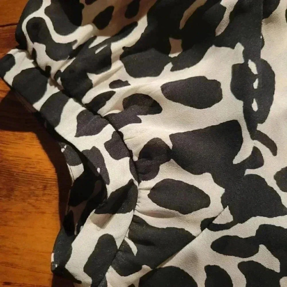 Women's Black and White Animal Print Blouse - Picture 6 of 8